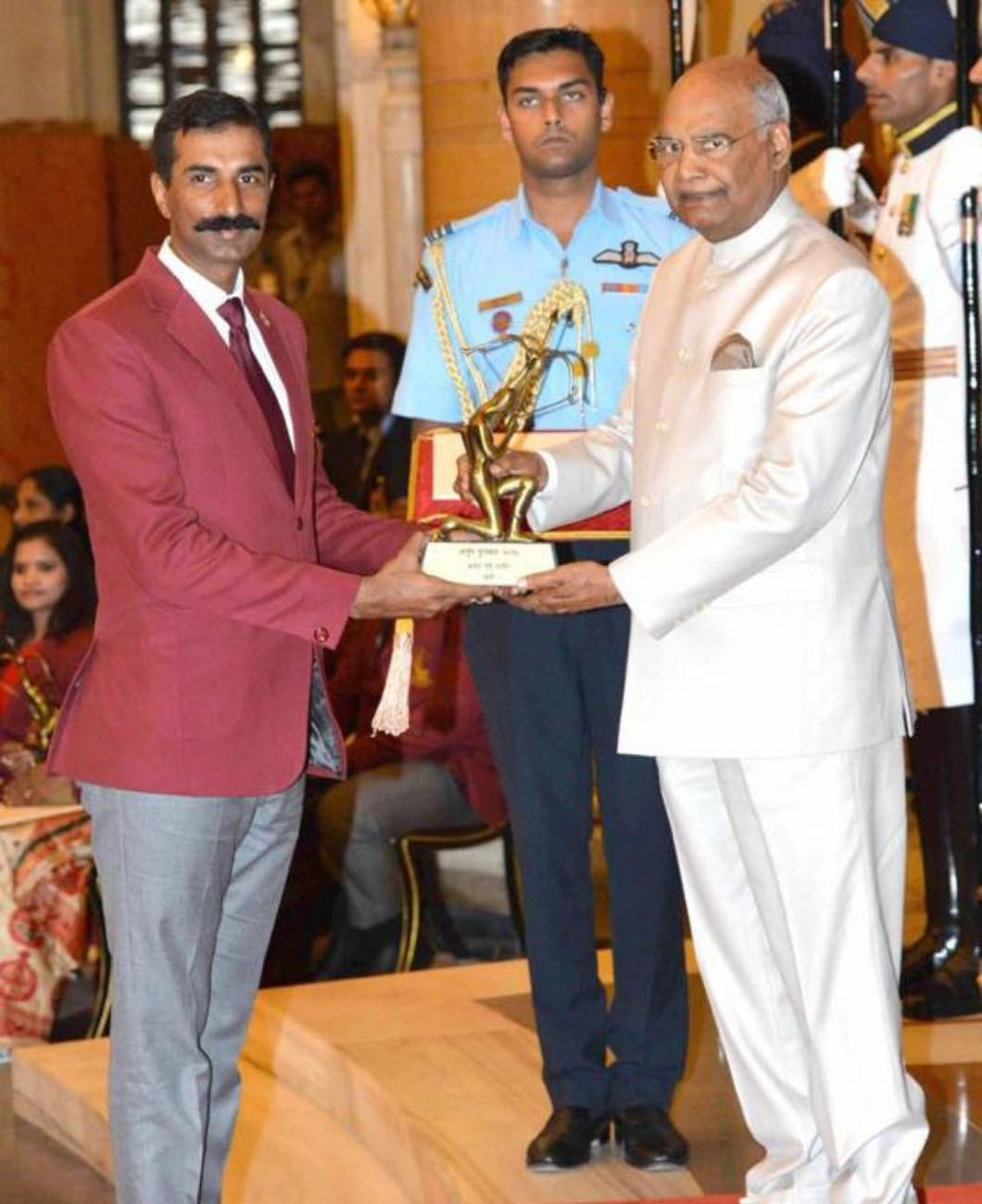 Col-Ravi-Rathore-arjuna-awardee-president-of-india-ram-nath-kovind