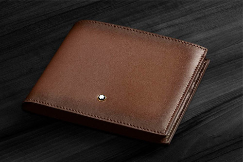 4 Men’s Wallet That Can Never Go Out Of Fashion