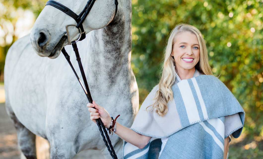 How To Braid Your Horse For The A-Circuit - Equestrian Stylist