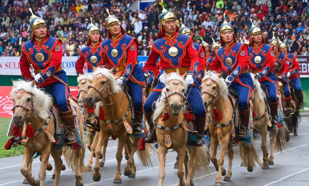 naadam-festival-mongolia-la-polo