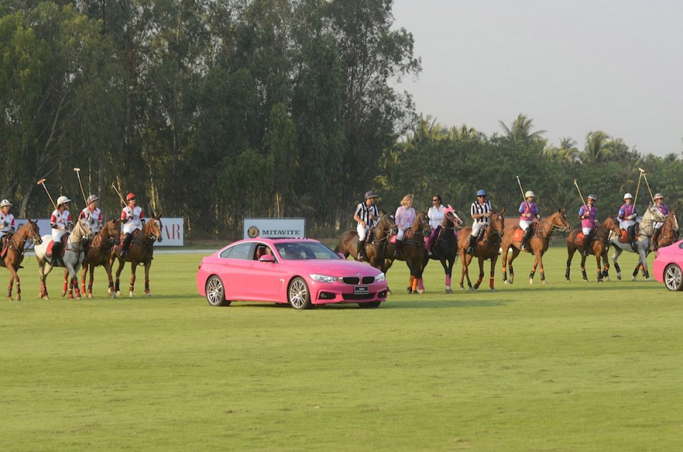 pink polo car