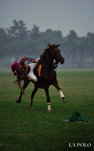 Delhi Polo Season,Tent pegging, world cup, ajay sawant, lancers, sword, pegs, rmrm cup, finals, lemon picking, sword handling, piercing, King Charles XI
